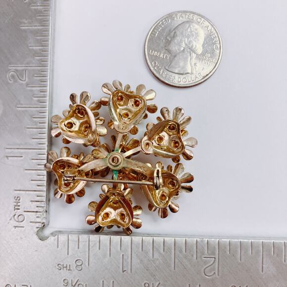 Vintage Signed Coro 1950s Brooch Green Rhinestone Floral Gold Tone Pin Sparkly - Picture 10 of 11